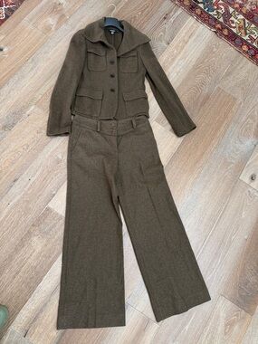DKNY vintage mid 1990’s suit in olive brown mint condition